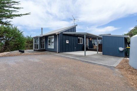 Photo of property in 208 Park Avenue, Waitarere Beach, Levin, 5510