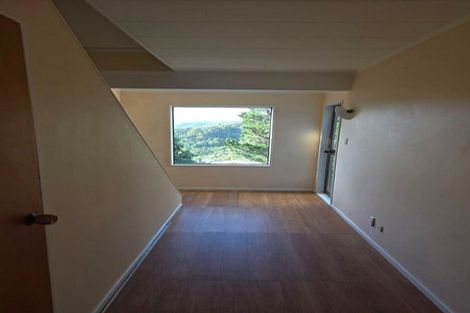 Photo of property in 20 Kerkwall Drive, Naenae, Lower Hutt, 5011