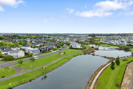 Photo of property in 10 Lake Drive, Karaka, Papakura, 2113