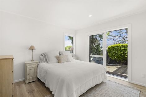 Photo of property in 2/6 Marsh Avenue, Forrest Hill, Auckland, 0620