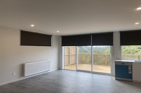 Photo of property in 13/6u Bushland Grove, Paparangi, Wellington, 6037