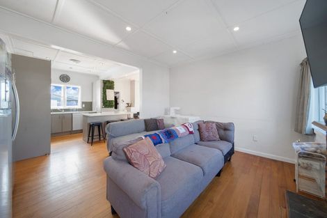 Photo of property in 18a Jellicoe Road, Manurewa, Auckland, 2102