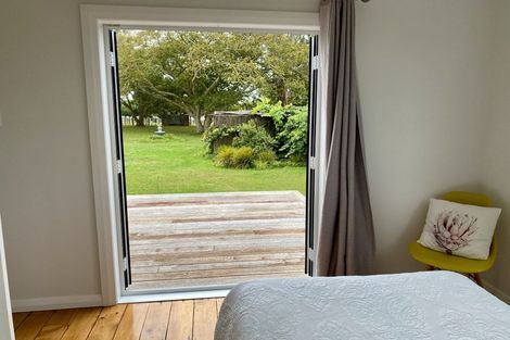 Photo of property in 2 Brassey Street, Waverley, 4510