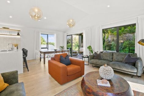 Photo of property in 6e Burns Street, Westown, New Plymouth, 4310