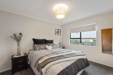 Photo of property in 4 Gates Road, Waikanae Beach, Waikanae, 5036