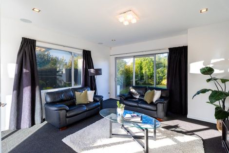 Photo of property in 26 Waitikiri Square, Parklands, Christchurch, 8083