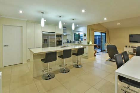 Photo of property in 52 Toscana Drive, Karaka, Papakura, 2113