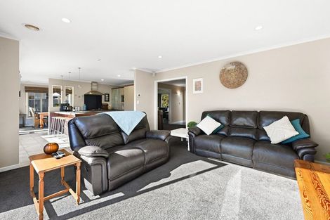 Photo of property in 6 Sovereign Place, Rototuna North, Hamilton, 3210