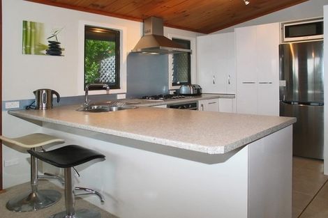 Photo of property in 52 Mercury Way, Whitby, Porirua, 5024