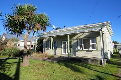 Photo of property in 128 Queen Street, Westport, 7825