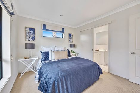 Photo of property in 45 Starlight Cove, Hobsonville, Auckland, 0618