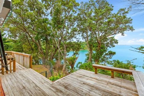 Photo of property in 44 Paturoa Road, Titirangi, Auckland, 0604