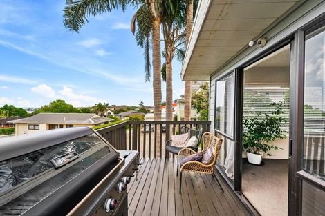 Photo of property in 45 John Dee Crescent, Red Beach, 0932