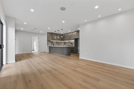 Photo of property in 10 Piko Road, Opaheke, 2113