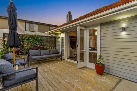 Photo of property in 69 Kervil Avenue, Te Atatu Peninsula, Auckland, 0610