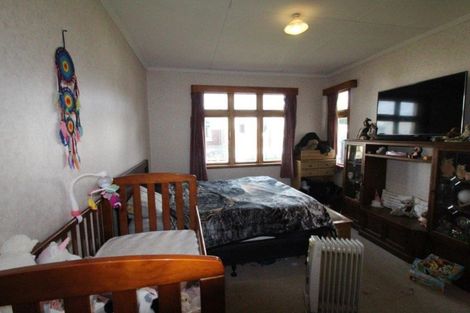 Photo of property in 4 Holmes Street, Mossburn, 9792