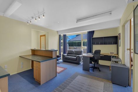 Photo of property in 1/294 Wairakei Road, Bryndwr, Christchurch, 8053