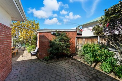 Photo of property in 31 Beach Street, Saint Clair, Dunedin, 9012
