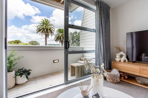 Photo of property in 25/3 Riverside Road, Orewa, 0931