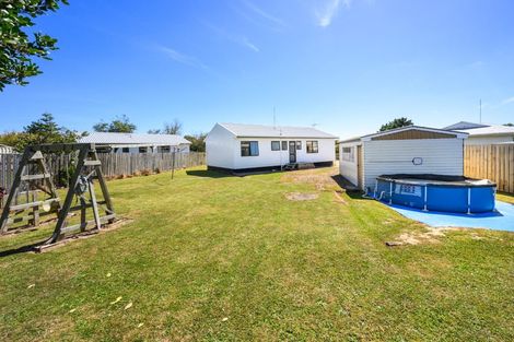 Photo of property in 36 Kowhai Street, Tokomaru, Palmerston North, 4474