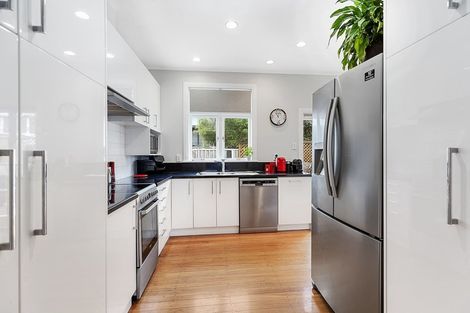 Photo of property in 76 Ira Street, Miramar, Wellington, 6022