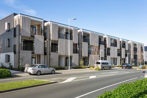 Photo of property in 4 Hobsonville Point Road, Hobsonville, Auckland, 0616