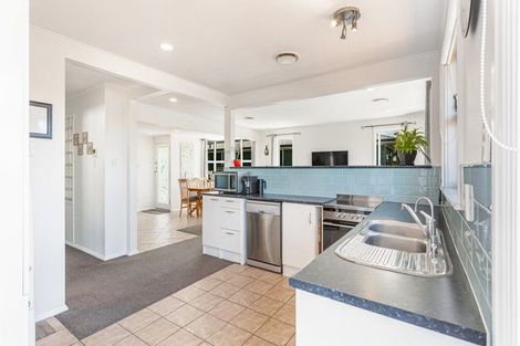Photo of property in 91 Don Buck Road, Massey, Auckland, 0614