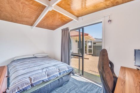 Photo of property in 6 Newbury Place, Taradale, Napier, 4112
