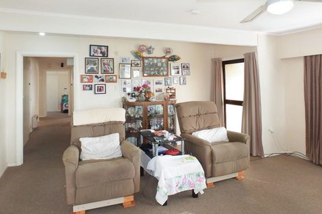 Photo of property in 45 Johnston Street, Foxton, 4814