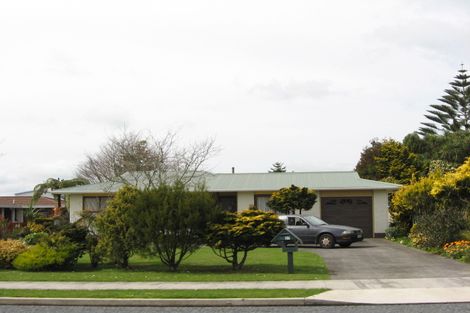 Photo of property in 27 Standish Street, Inglewood, 4330