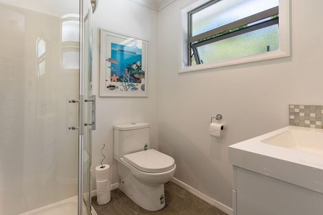 Photo of property in 34 Ngaio Road, Waikanae, 5036