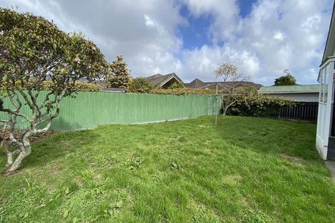 Photo of property in 5a Rosebank Avenue, Avalon, Lower Hutt, 5011