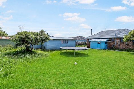 Photo of property in 13 Geoffrey Place, Mangere East, Auckland, 2024