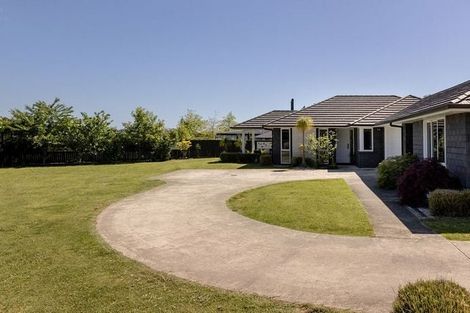 Photo of property in 266 Lakes Boulevard, Pyes Pa, Tauranga, 3112