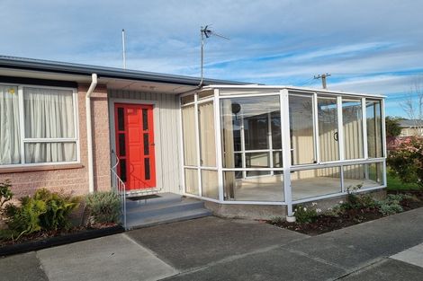 Photo of property in 51 Wingate Street, Redwood, Christchurch, 8051