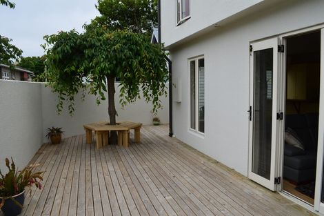 Photo of property in 2/240 Kilmore Street, Christchurch Central, Christchurch, 8011