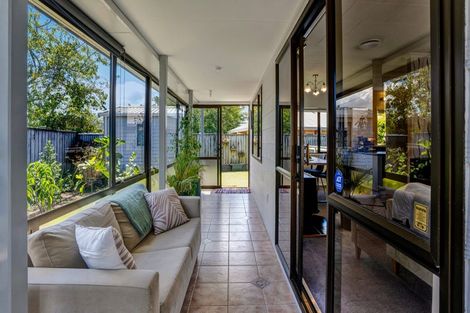 Photo of property in 30 Nikau Street, Inglewood, 4330