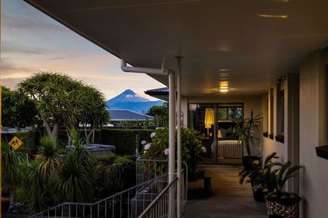 Photo of property in 24 Darwin Crescent, Spotswood, New Plymouth, 4310