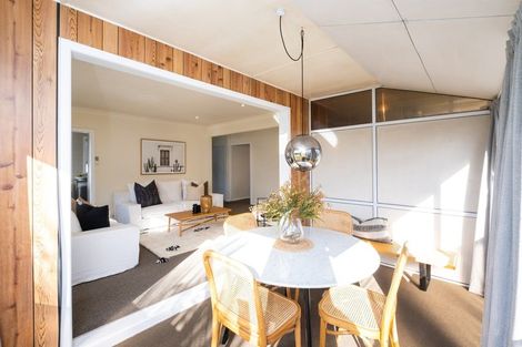 Photo of property in 27 Meeanee Road, Taradale, Napier, 4112