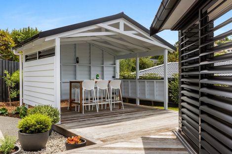 Photo of property in 4 Grovenor Drive, Orewa, 0931