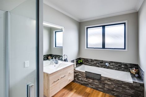 Photo of property in 23 Gee Place, Taradale, Napier, 4112