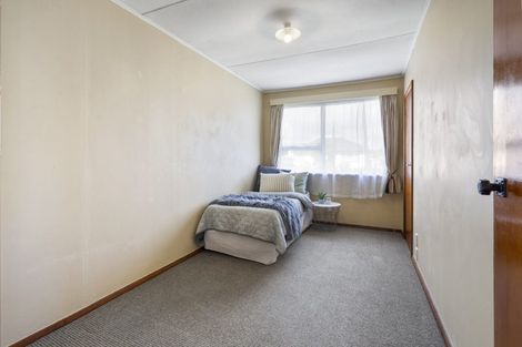 Photo of property in 55 Lismore Street, Merrilands, New Plymouth, 4312
