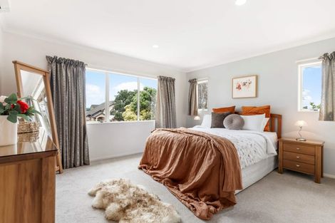 Photo of property in 94 Longford Park Drive, Takanini, 2112