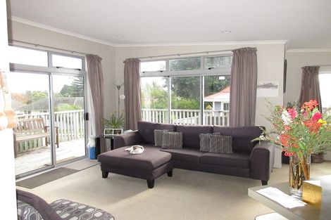 Photo of property in 47a Mazengarb Road, Paraparaumu Beach, Paraparaumu, 5032