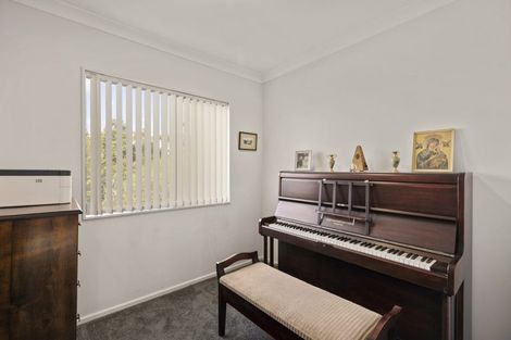 Photo of property in St Peters Apartments, 11/5a Stephen Street, Johnsonville, Wellington, 6037