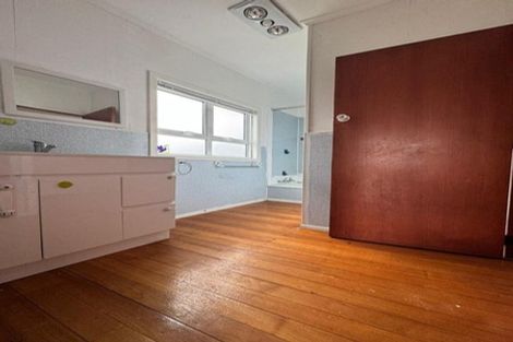 Photo of property in 9 Spargo Road, Massey, Auckland, 0614