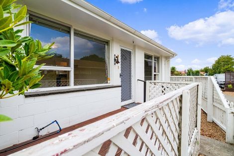 Photo of property in 9 Woodcote Avenue, Hornby, Christchurch, 8042