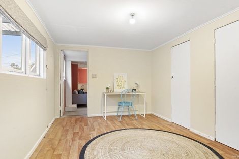 Photo of property in 125 Broderick Road, Johnsonville, Wellington, 6037