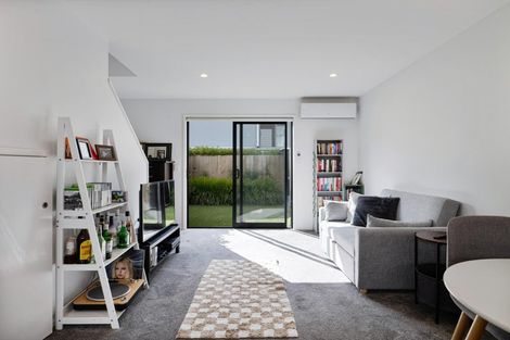Photo of property in 4/318 Armagh Street, Christchurch Central, Christchurch, 8011