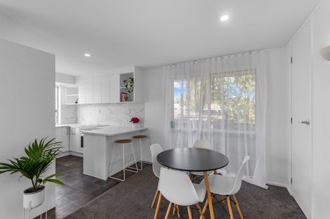 Photo of property in 3/56 Flanshaw Road, Te Atatu South, Auckland, 0610